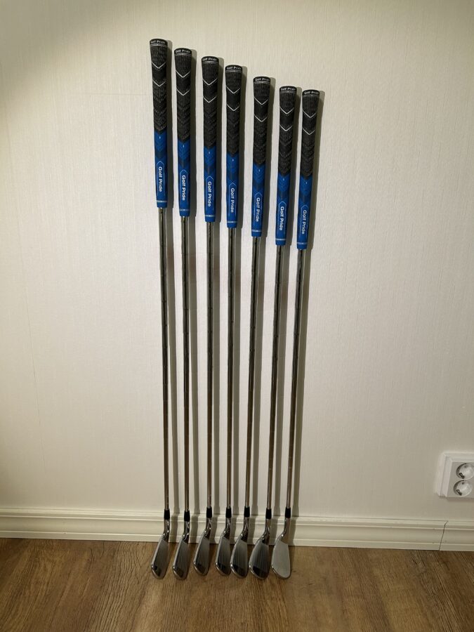 Titleist Ap 2 712 P-4