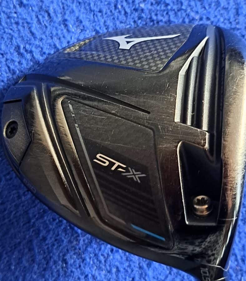 Myydään MIZUNO ST-X Draiveri