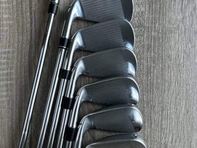 TaylorMade RocketBladez Tour raudat P-4 2° upright -- KBS Tour S -- Golf Pride +4 gripit
