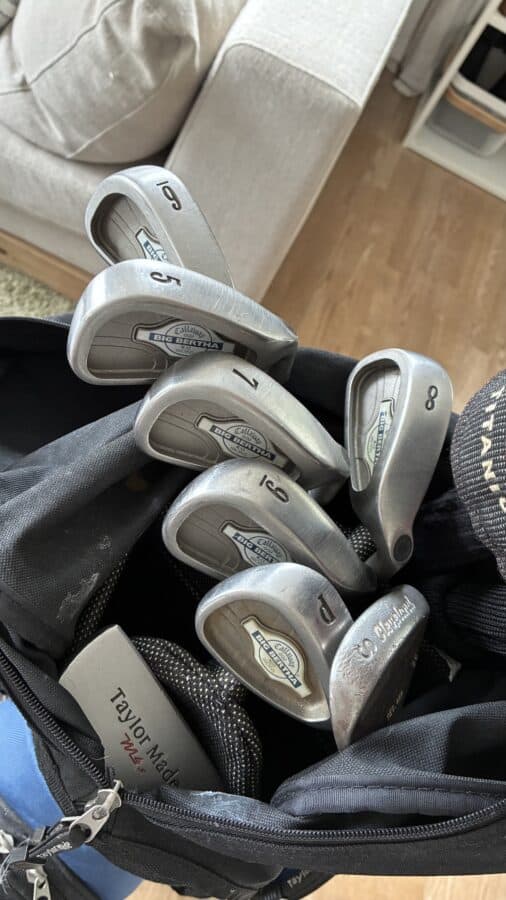 Kokonainen golfsetti