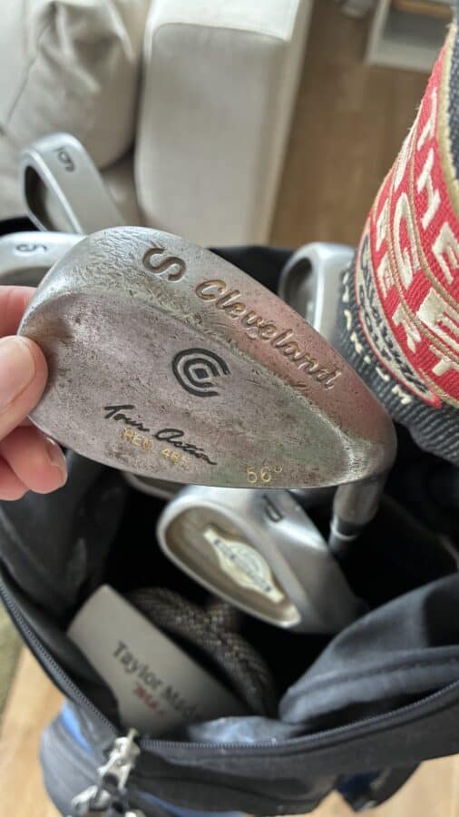 Kokonainen golfsetti